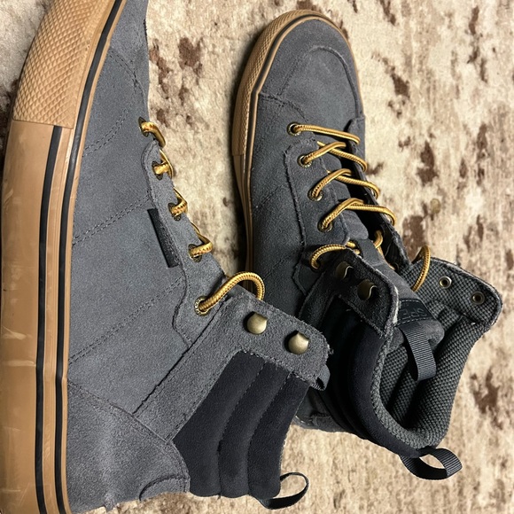 Waterproof Gray Sperry High Tops - Picture 4 of 4